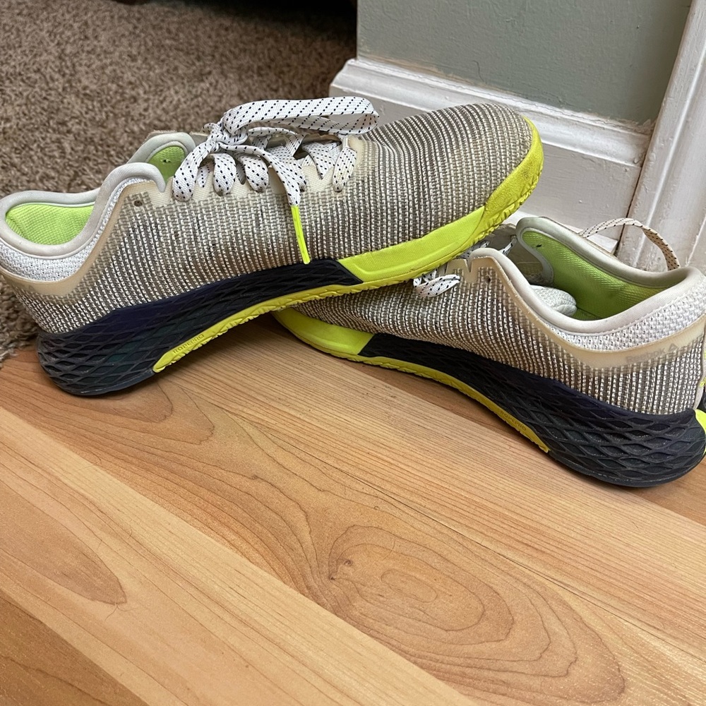 Reebok Nano 9- size 8